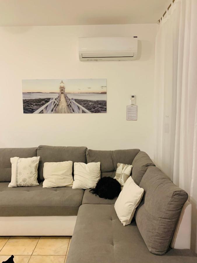 Ivana Apartment With Terrace Novalja Luaran gambar