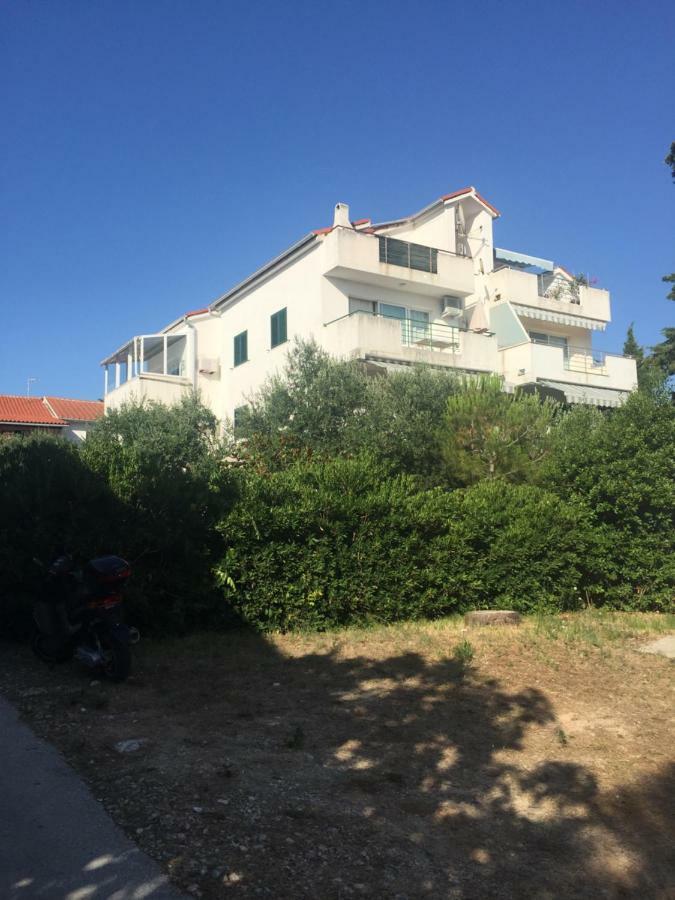 Ivana Apartment With Terrace Novalja Luaran gambar